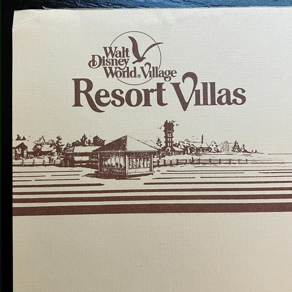 Vintage Walt Disney World Resort Villas Paper Notepad + 4 Polynesian Flower Leis - Picture 3 of 8